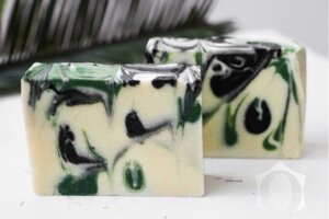 Натурален ръчен сапун с козе мляко - Лидкор - 100 гр.-Copy