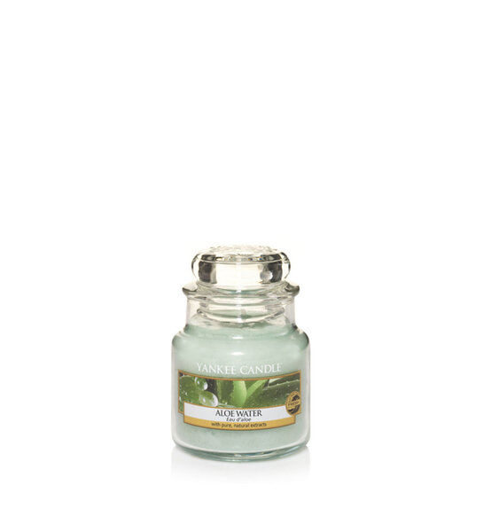 Свещ малък буркан Yankee Candle ALOE WATER Свещ малък буркан Yankee Candle ALOE WATER